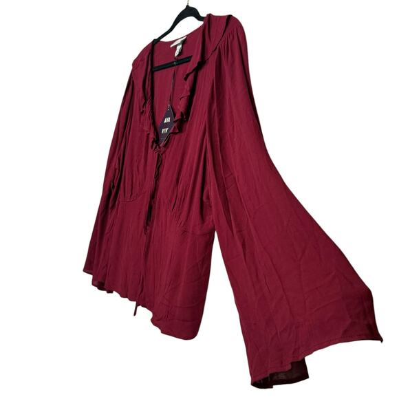 NWT Ava & Viv burgundy ruffle flare sleeve tie front v-neck blouse 2X - Picture 2 of 5